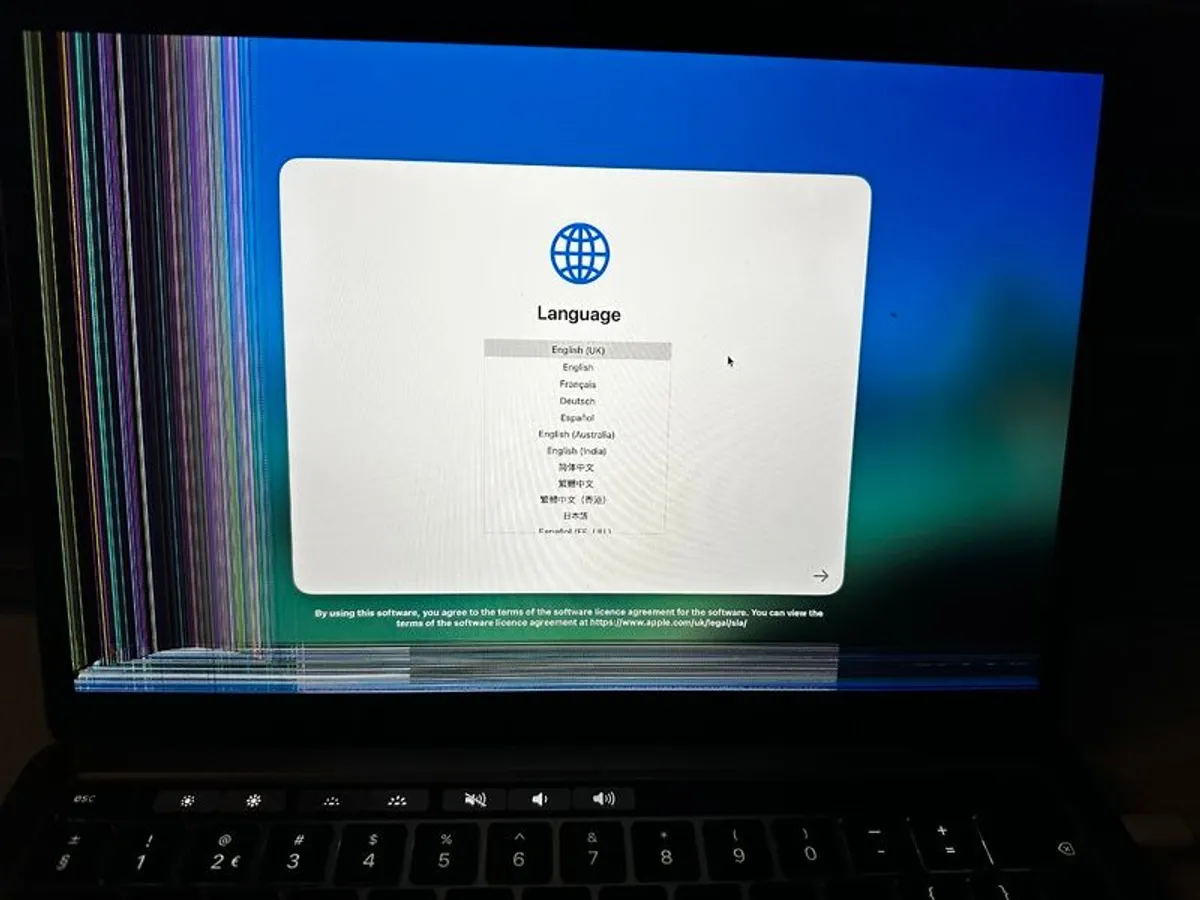 Macbook Pro 13" 2020 - Image 1