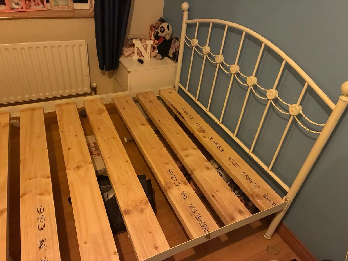 Bed frame - Image 4