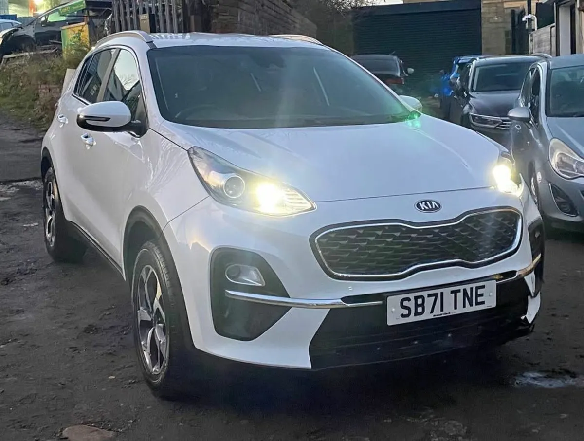 2022 kia Sportage damaged repairable - Image 1