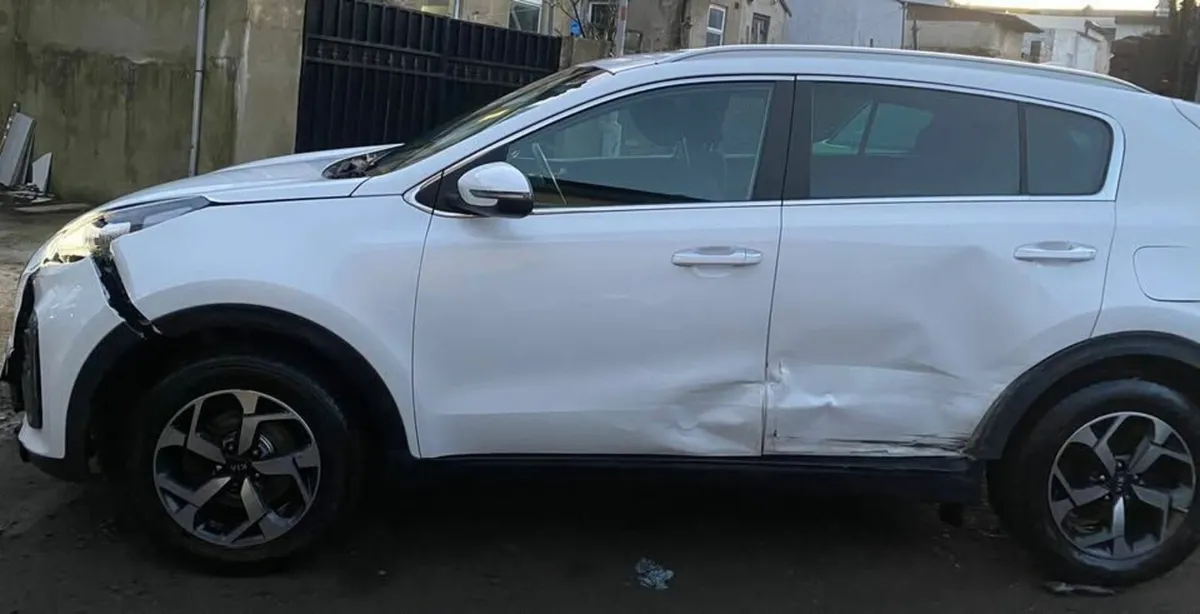 2022 kia Sportage damaged repairable - Image 3