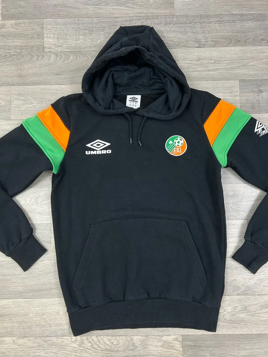 Retro Umbro Pro Training Ireland Hoodie Mens Small - Image 2