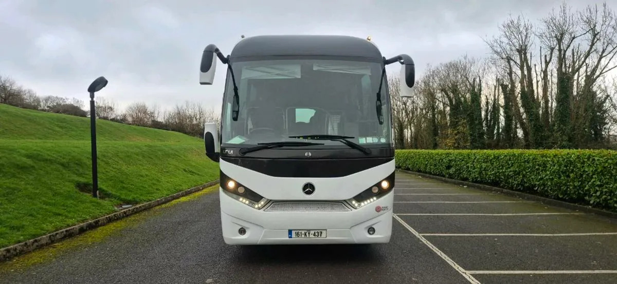 Mercedes Touring - Image 1