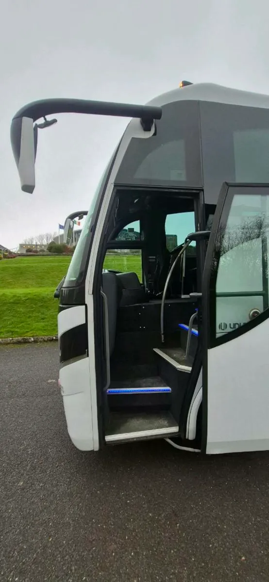 Mercedes Touring - Image 4