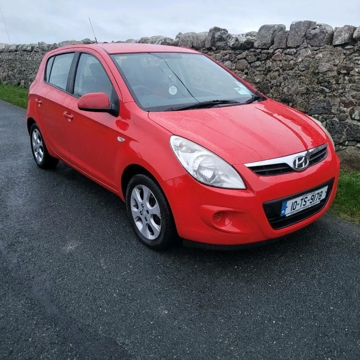 Hyundai i20 petrol - Image 4