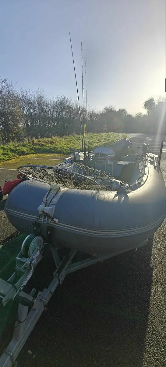 Inflatable boat 420 - Image 3
