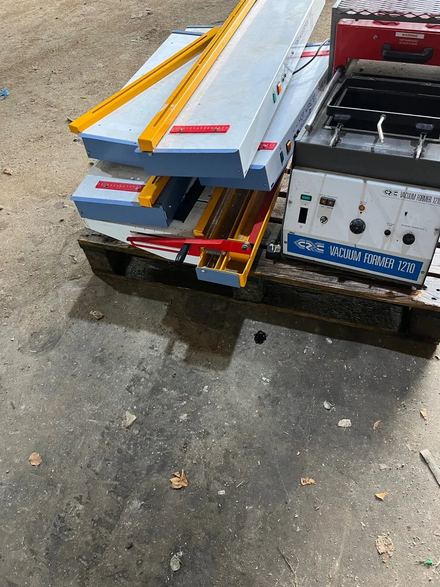 Vacuum Former and Strip Heater - Image 2