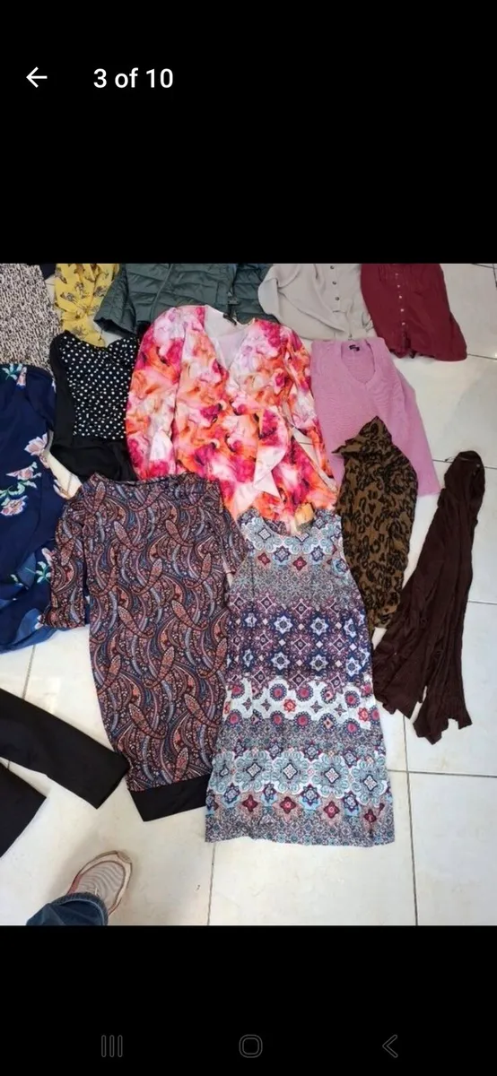 Ladies clothes bundle size 8 - Image 3