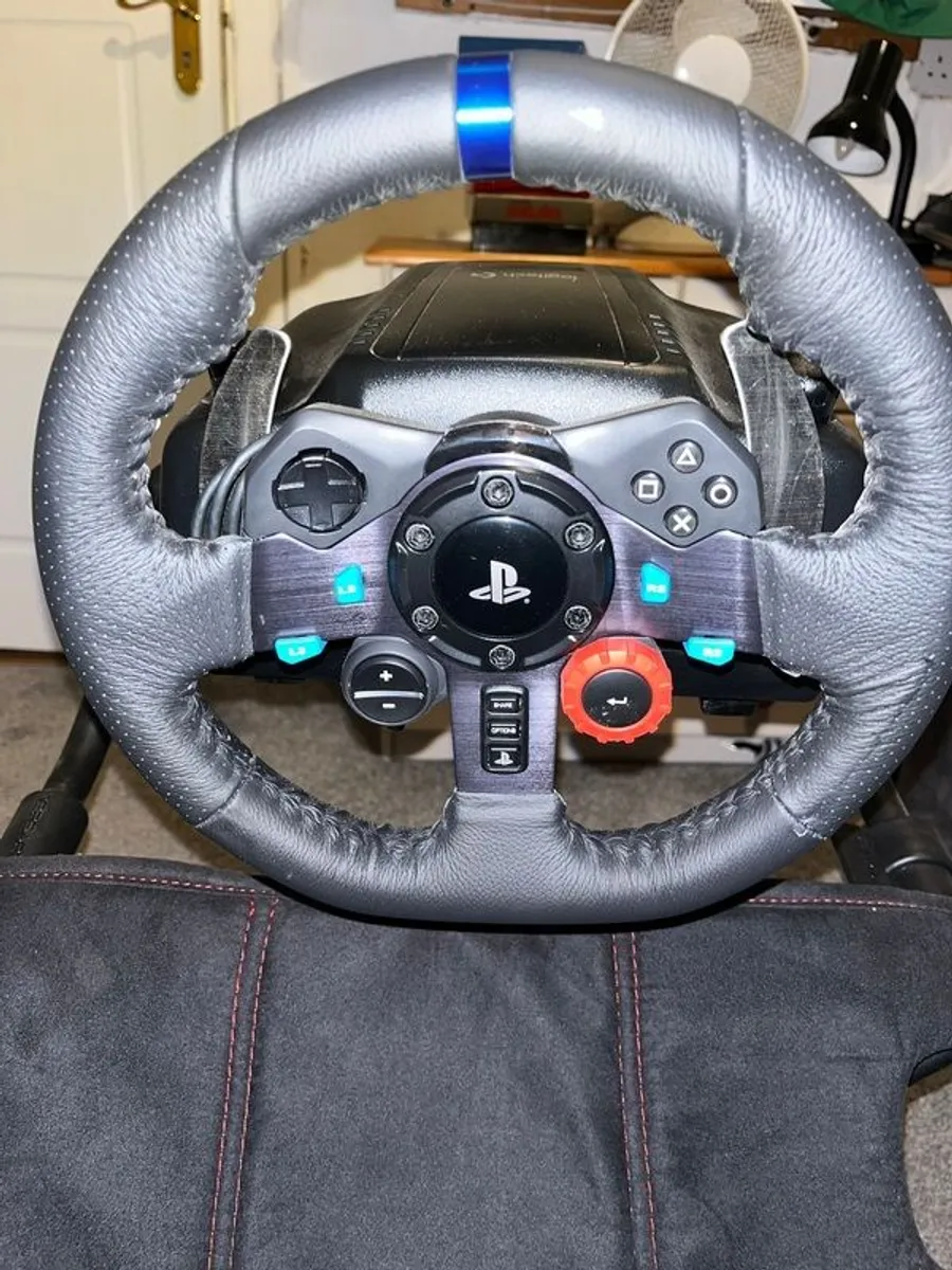 Gaming  chair - Image 2