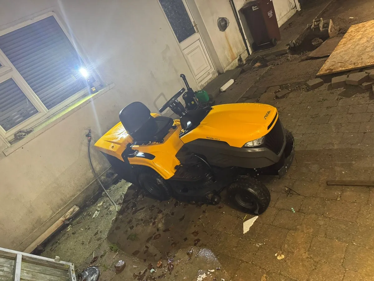 Stiga 2022 lawnmower - Image 1