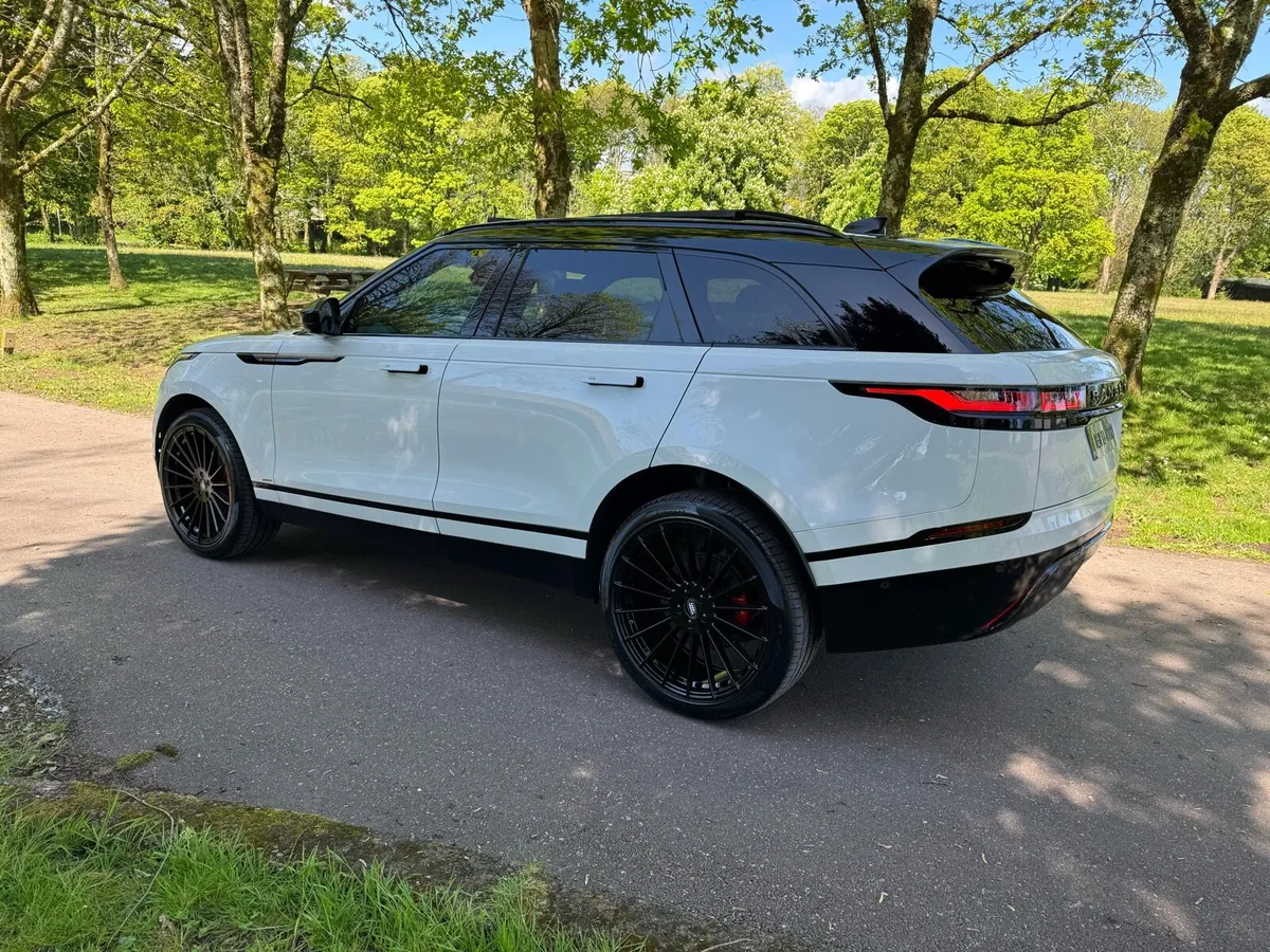 18 RangRover Velar R-Dynamic - Image 3