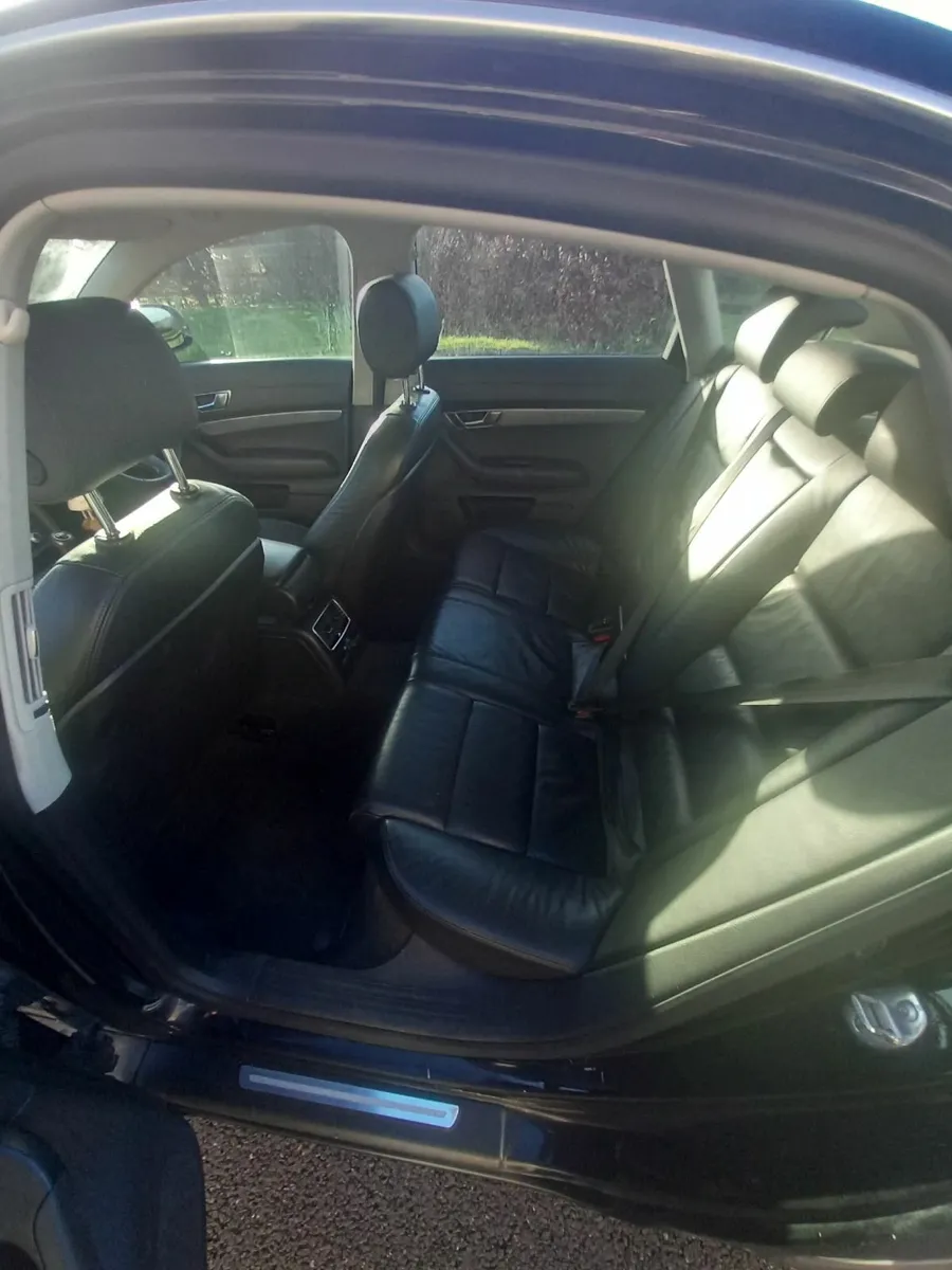 Audi A6 2010 - Image 1