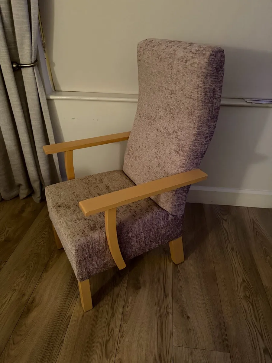 Orthopaedic Casey Chair (like new) - Image 2