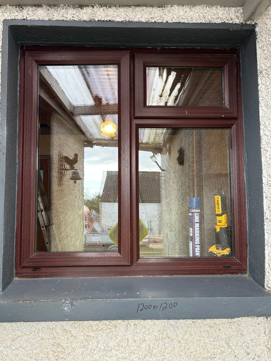 2nd  hand windows - Image 1