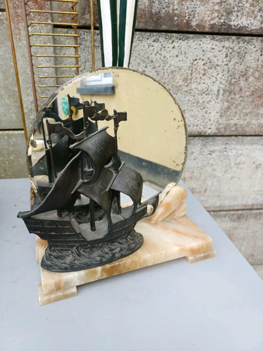 1930/40s Metal & Onyx Sculpture - Image 1