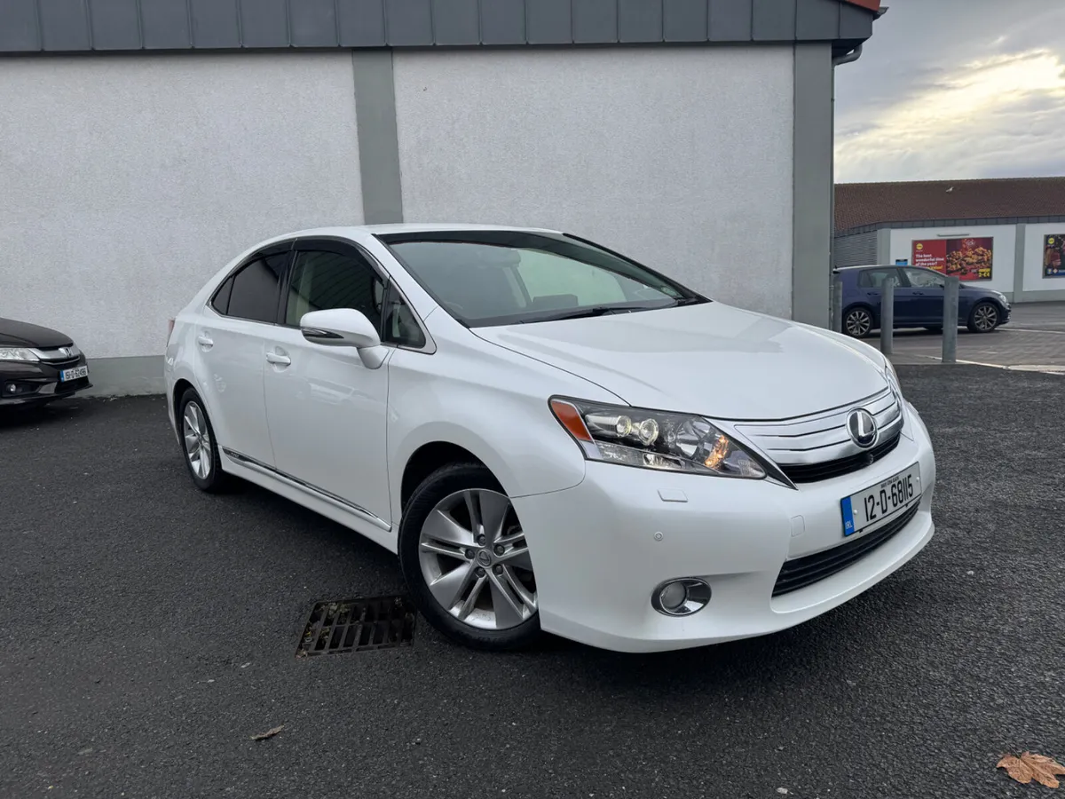 Lexus HS 2.5 Hybrid 2012 Automatic - Image 1