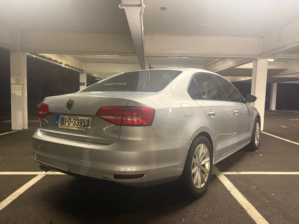 VOLKSWAGEN JETTA 2.0 AUTO - Image 4