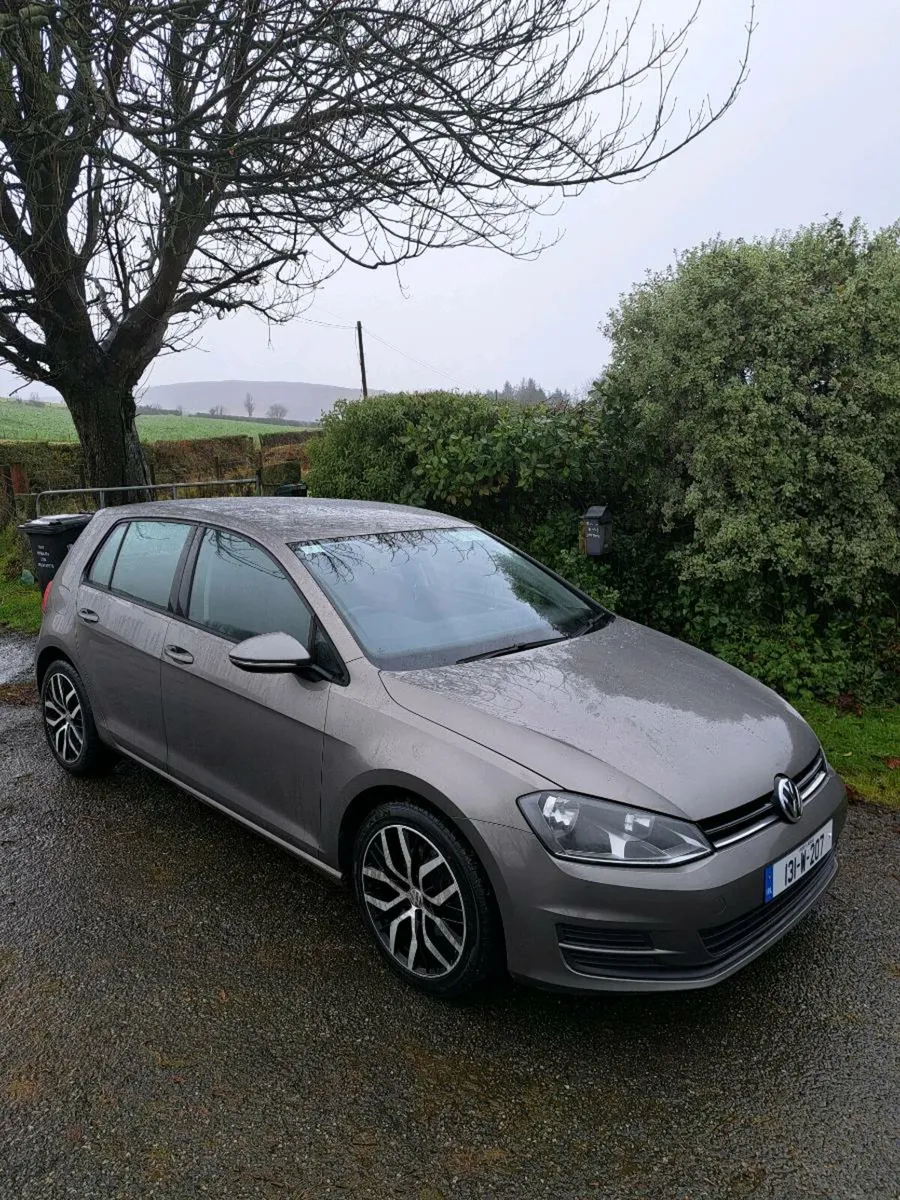 131 Volkswagen Golf New Nct - Image 2