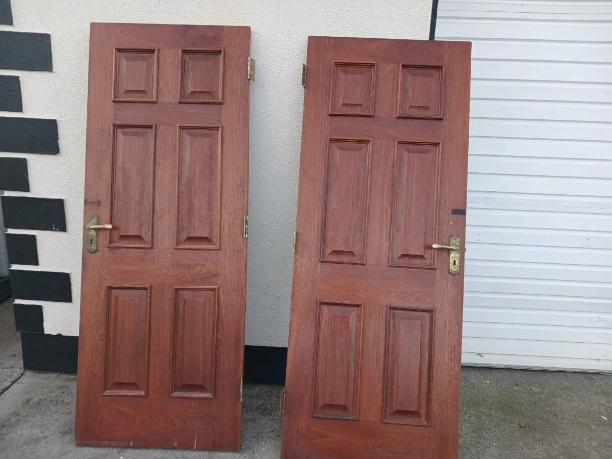 FIRE RETARDANT MAHOGANY DOOR €40 - Image 4