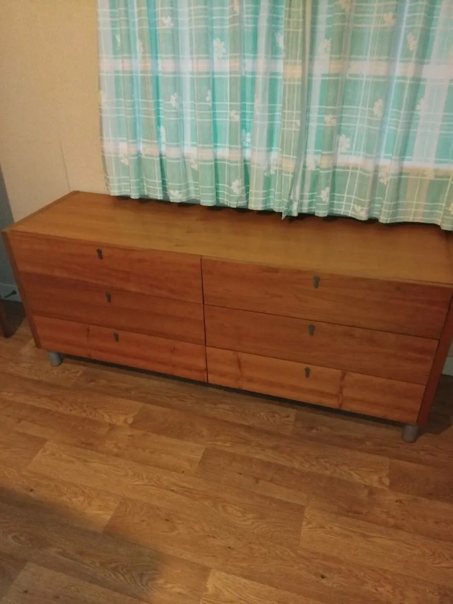 Set of Drawers - Image 1