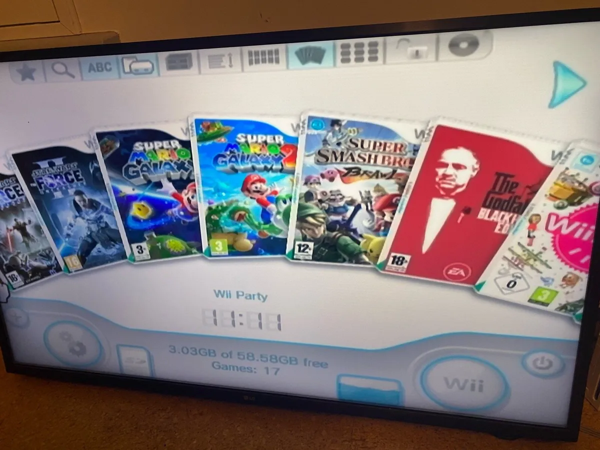 Modded Wii with games - Image 1