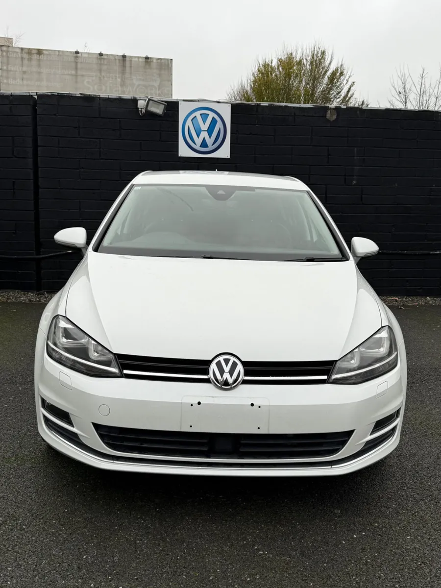 2016 VW Golf TSI Bluemotion - Image 2