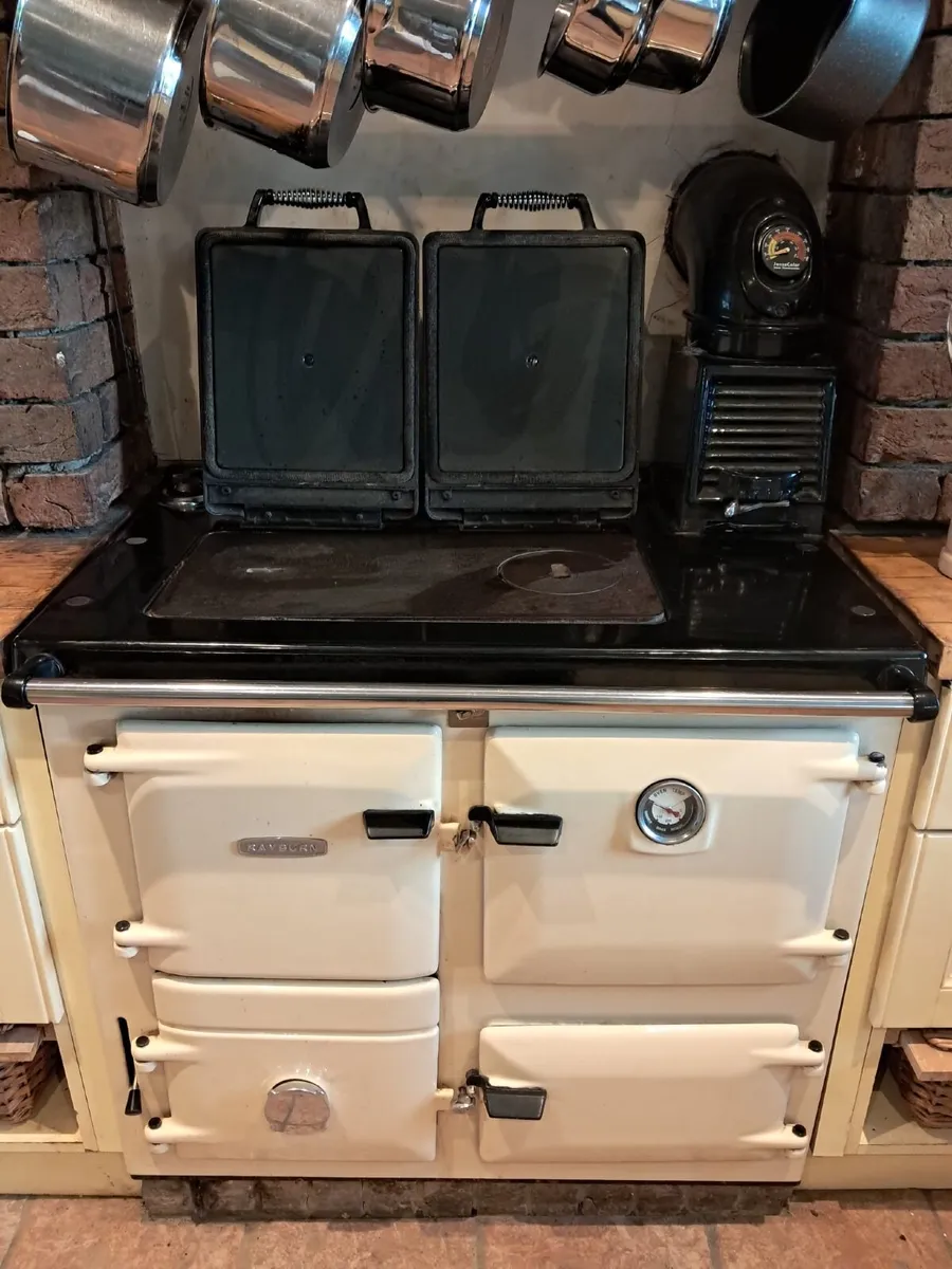 Rayburn 355 solid fuel stove - Image 2