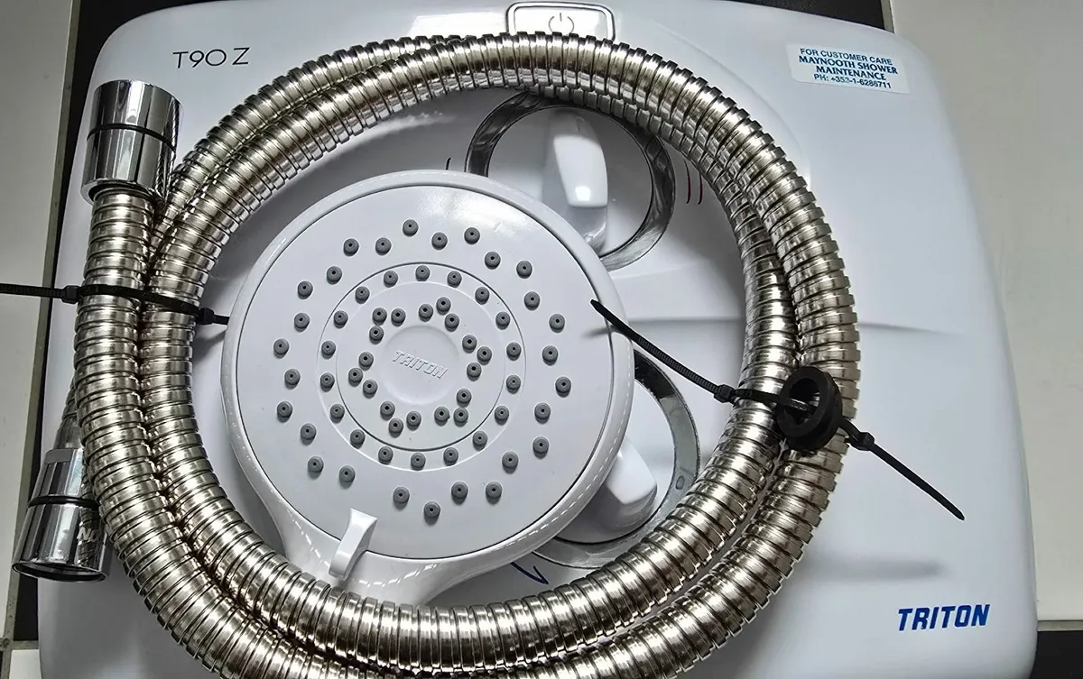 Triton T90Z Shower with new triton hose and head - Image 2