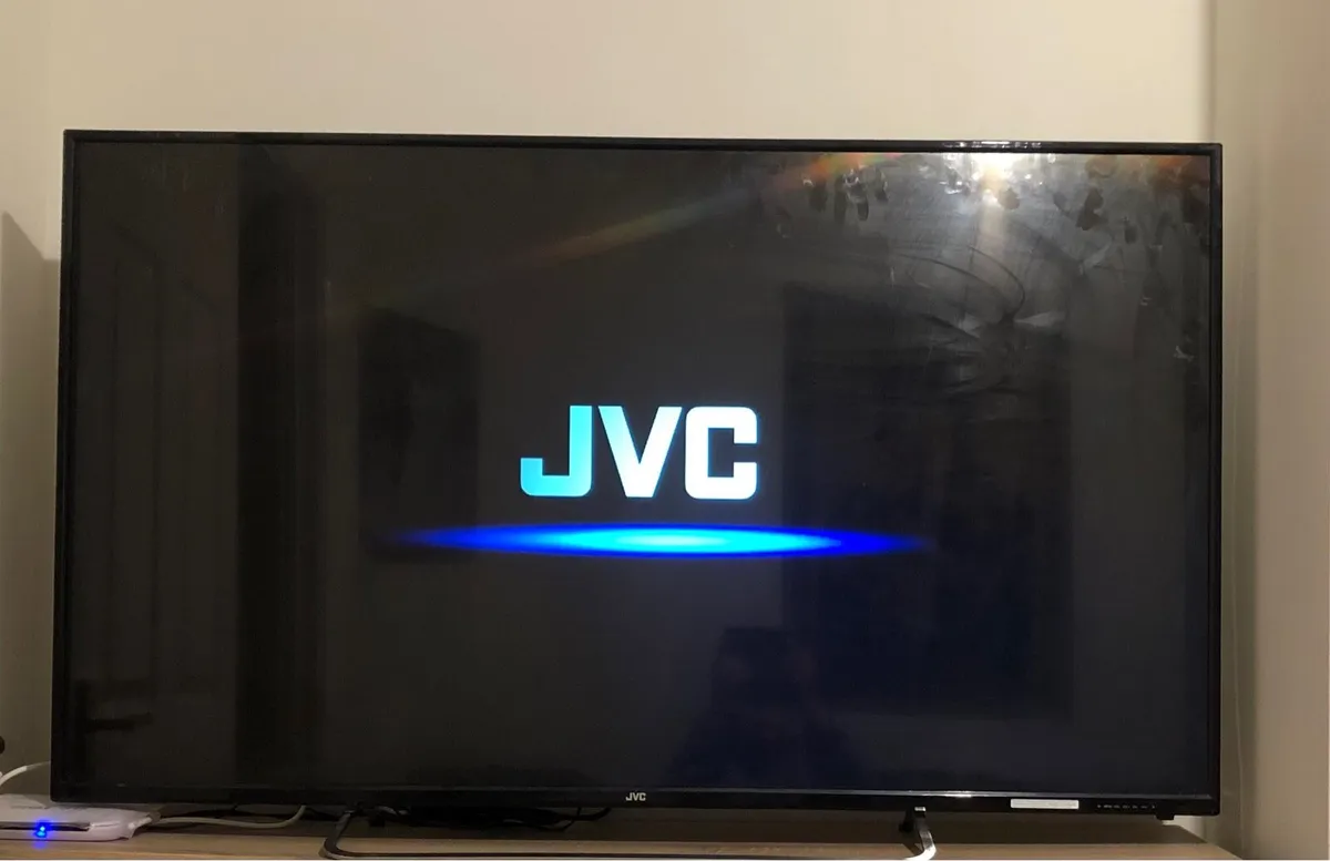 JVC TV 55” - Image 3