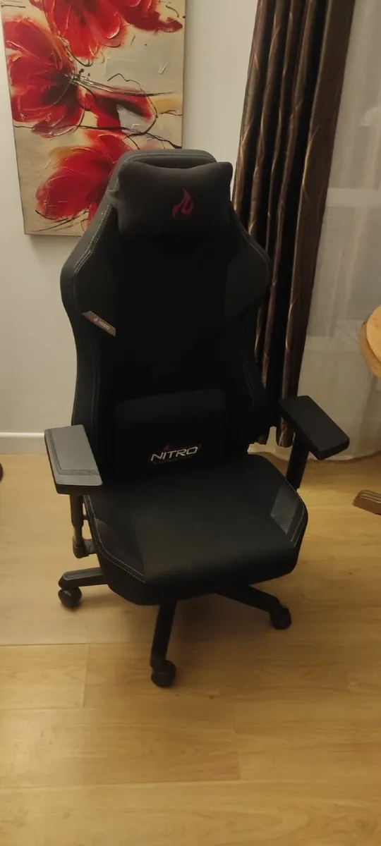 Computer Gaming chair - Image 3