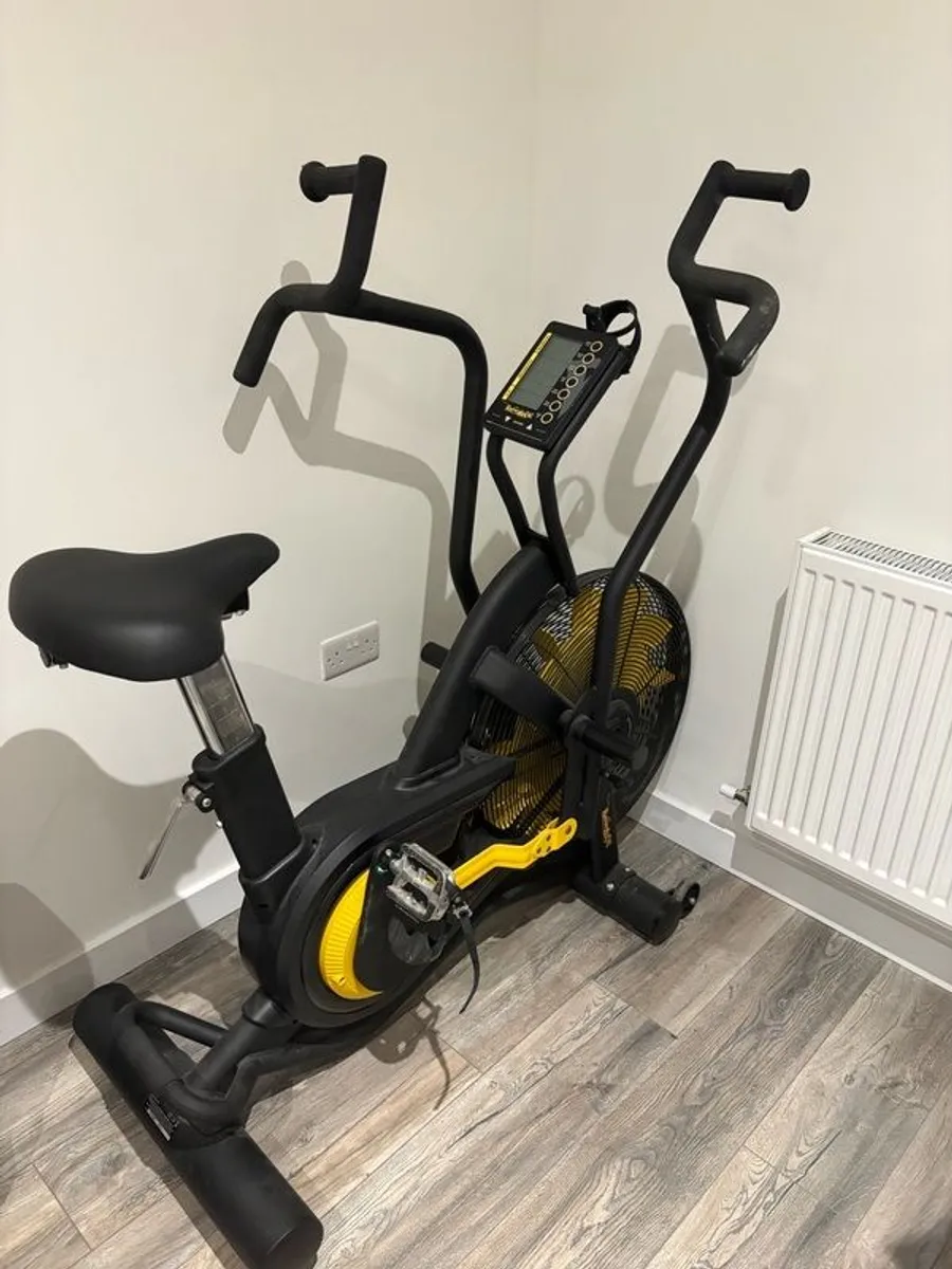 High Spec Assault Bike - rarely used! - Image 1