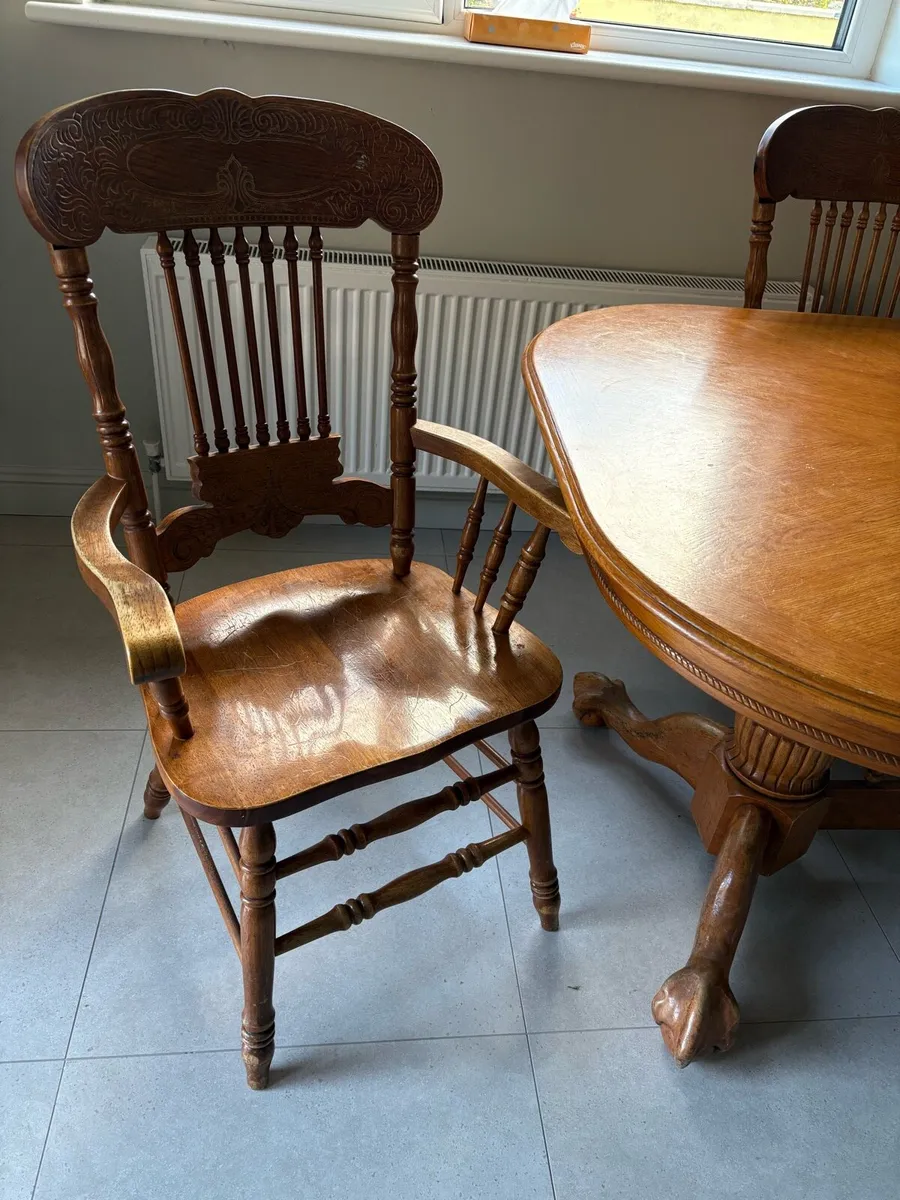 Dining/kitchen table and chairs - Image 1