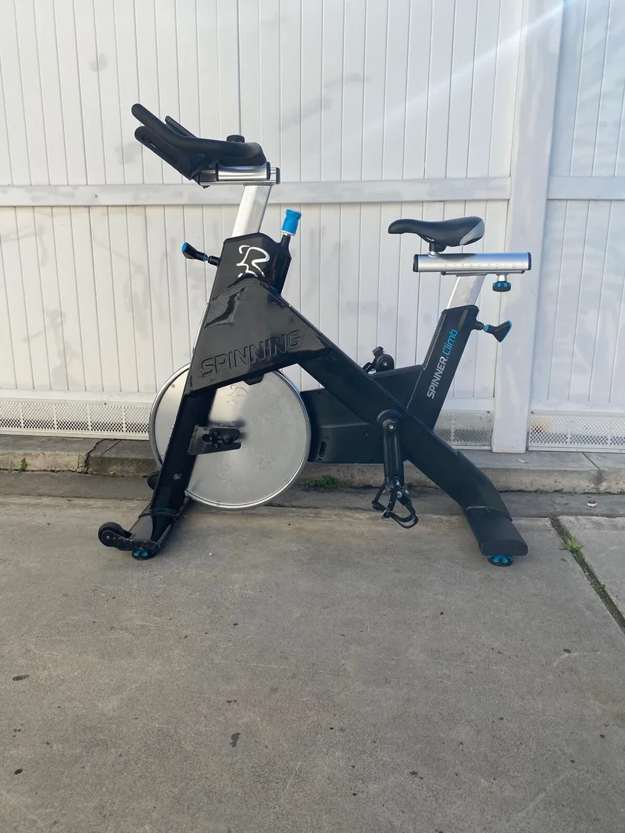 🎅🎁SPINNER CLIMB BIKE WITH MONITOR🎅🎁 - Image 1