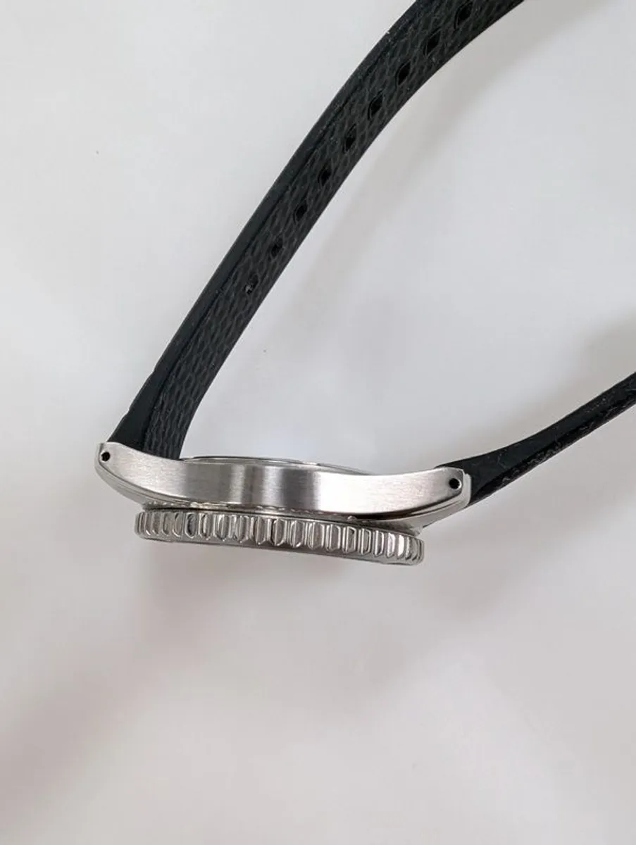 Seiko Solar Diver SNE573P1 38.5mm Excellent Condition - Image 4