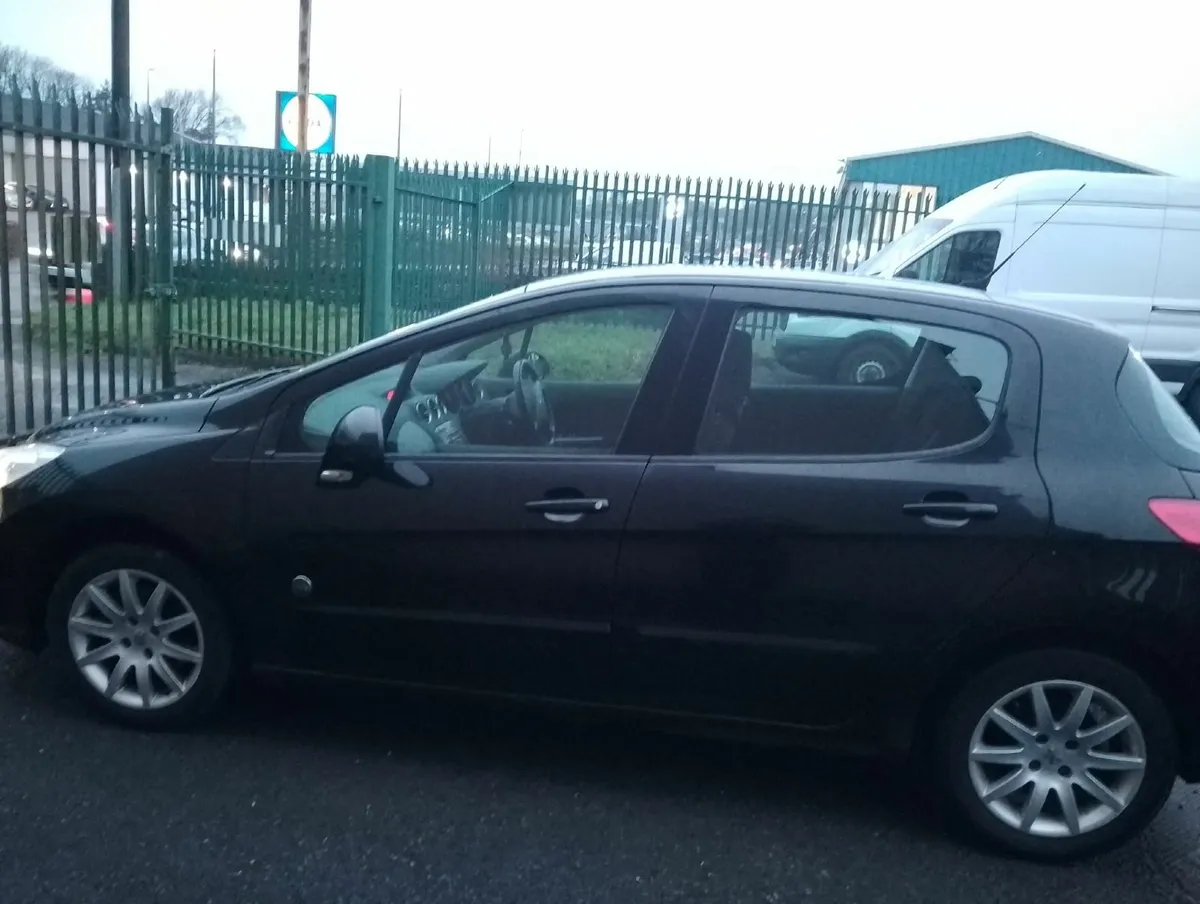 Peugeot 308 2011, Envy - Image 4