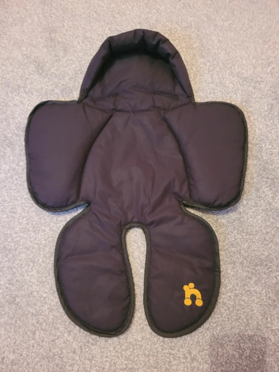 Out and about newborn insert - Image 2