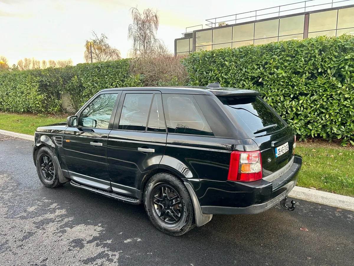 Range Rover Sport - 5 Seater €333 tax - Image 4