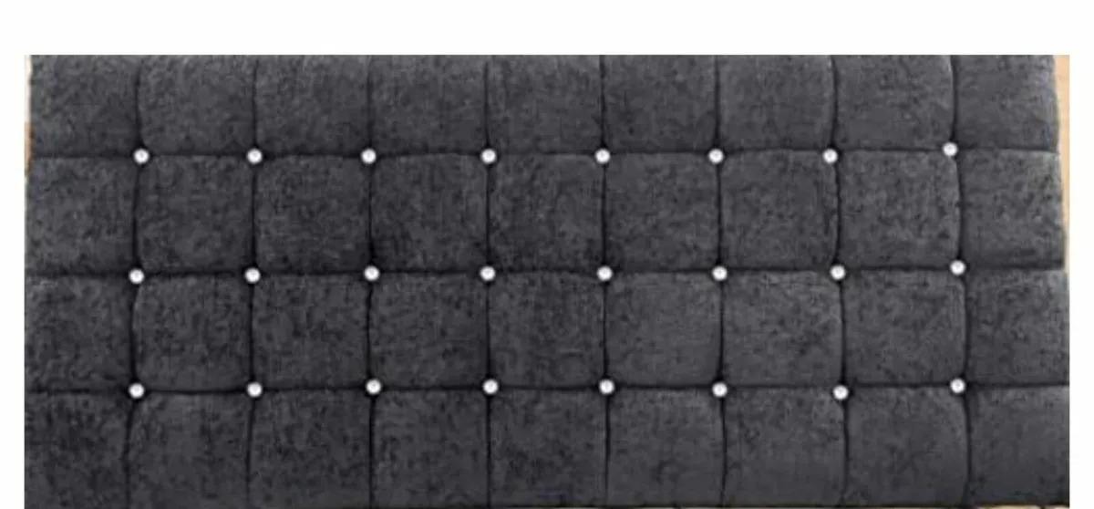 Stunning Diamond crushed velvet double bed - Image 3