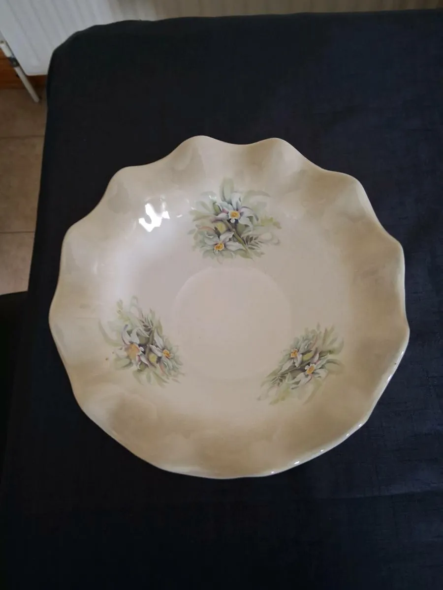 Blakeney Footed Pedestal Bowl - Image 2