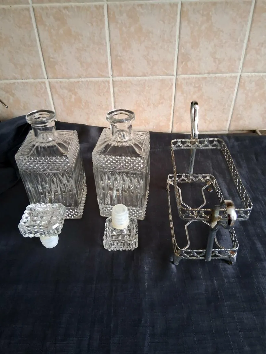 Crystal Glass Decanter Set - Image 2