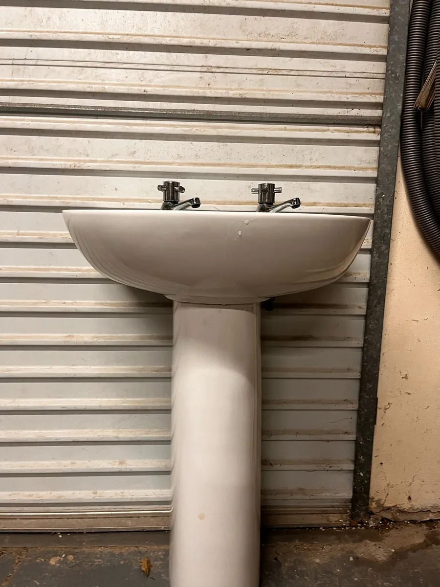 Hand basin - Image 2