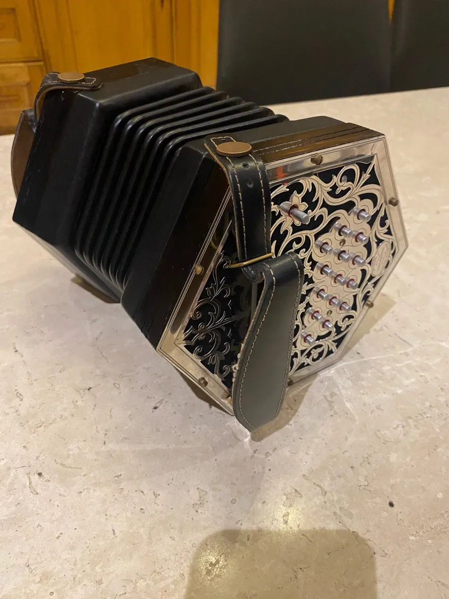 Marcus Concertina - Image 4