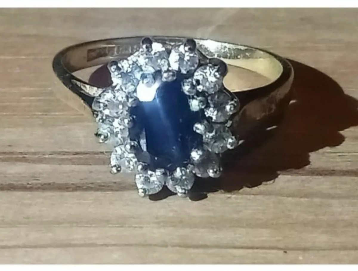 Beautiful Vintage 9ct Yellow Gold Genuine Sapphire - Image 4