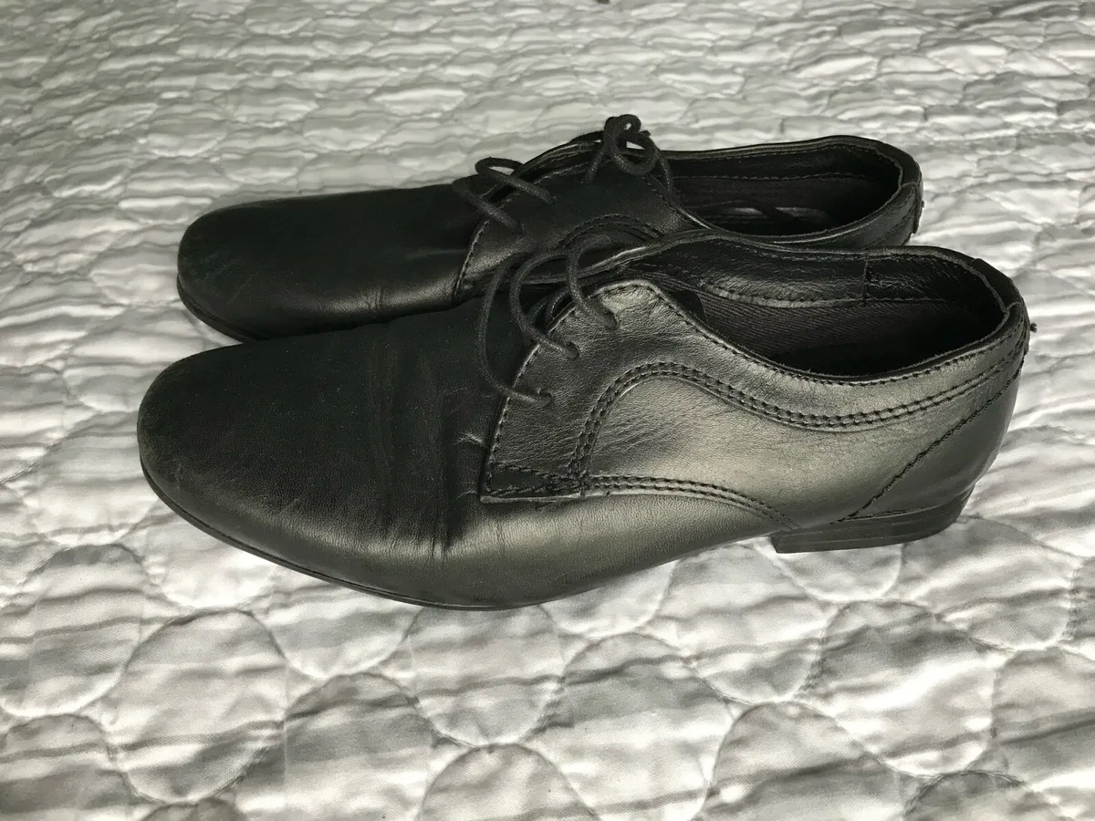 Boys shoes NEXT size 2