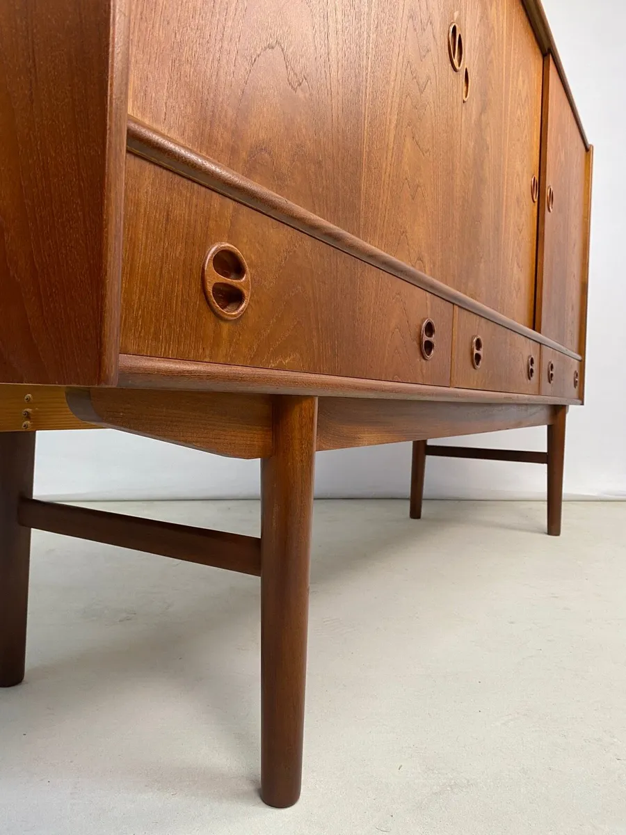 Vintage Mid Century Modern Danish Sideboard - Image 3