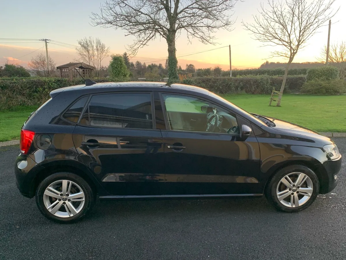 Volkswagen Polo 2014 Comfortline // DSG Automatic - Image 2
