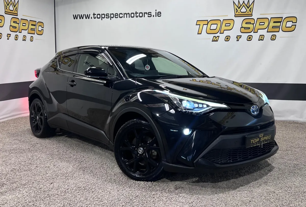 2020 Toyota C-HR 1.8 HYBRID / SOL G-PACK NERO 🎩 - Image 1