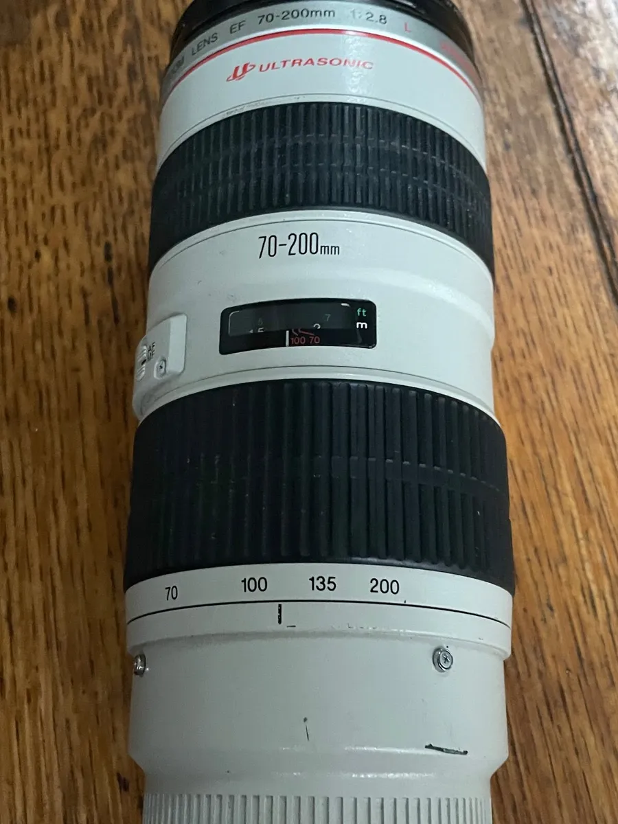 Canon EF f2.8 L 70-200mm Zoom Lens - Image 1
