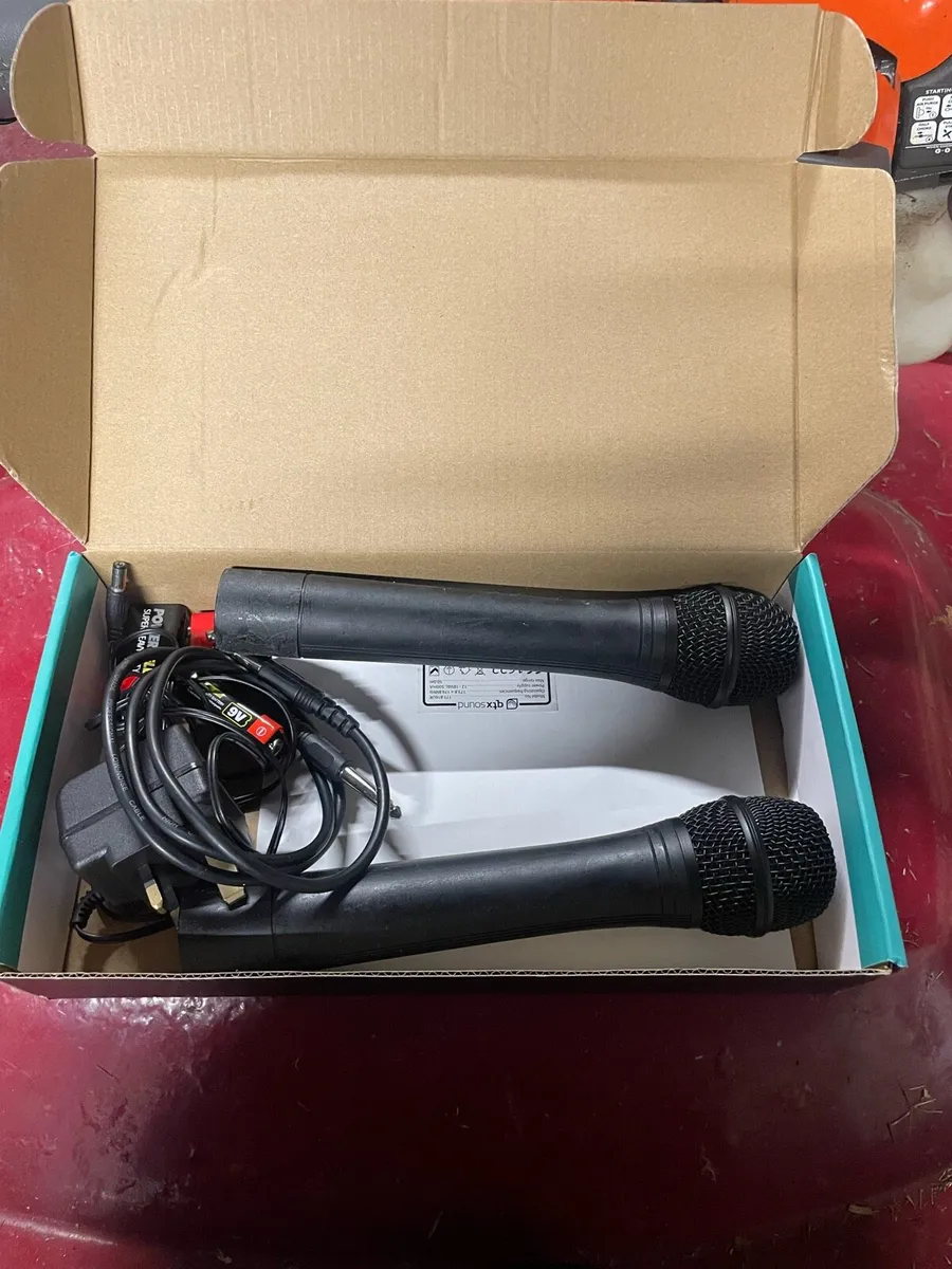 Wireless Microphones - Image 1
