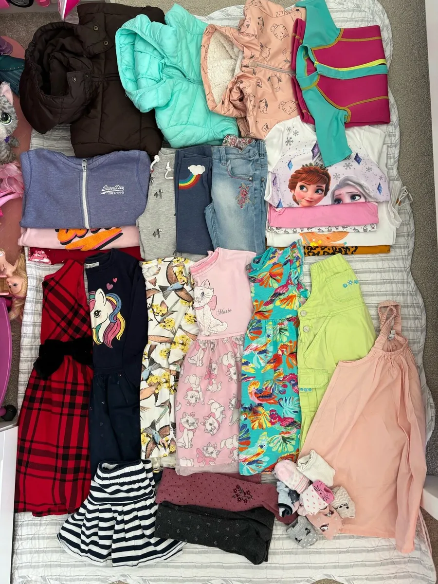 Girls bundle clothes 5-6 yrs - Image 1