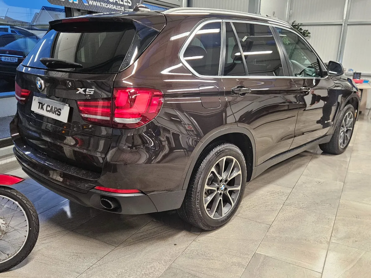 15 BMW X5  7 SEATER AUTOMATIC - Image 2